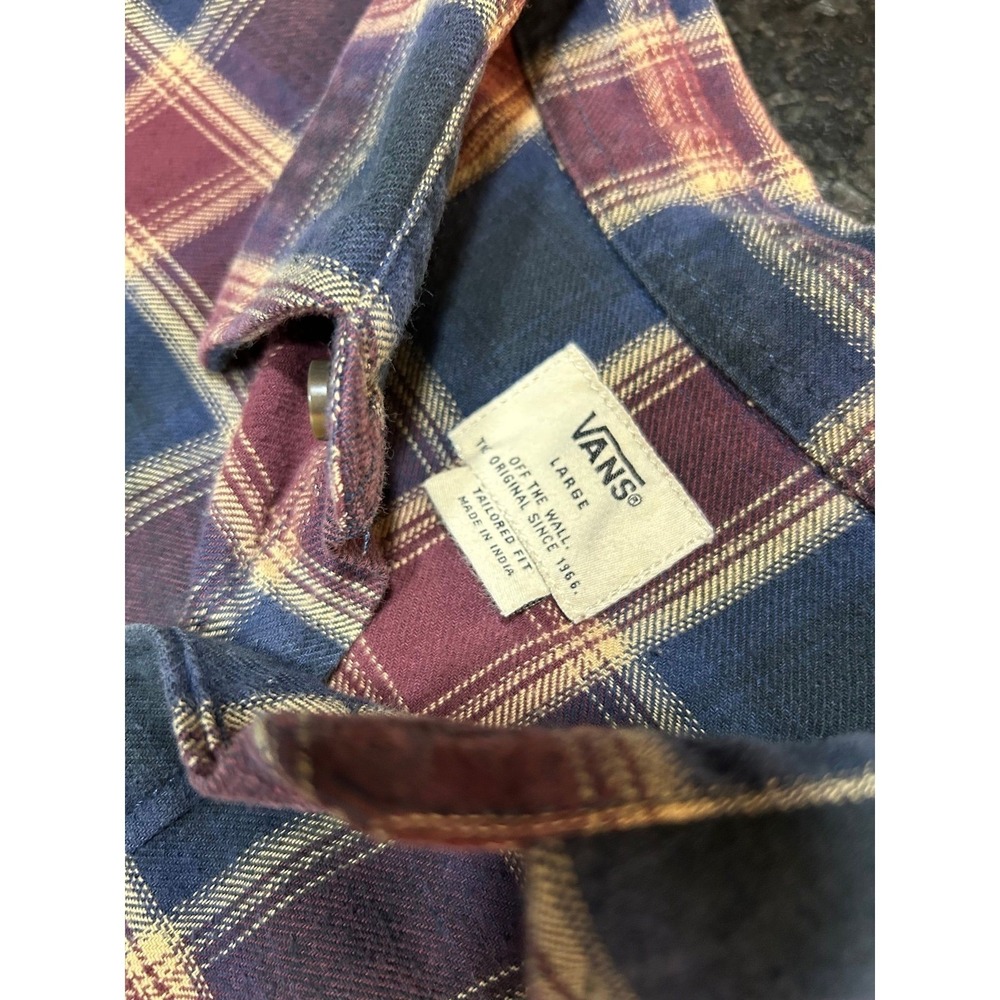 #48 Vans Large Off the Wall Skater Flannel Shirt